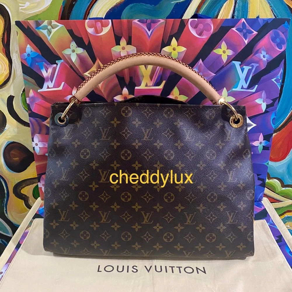 💞🤩✨Authentic Louis Vuitton Artsy MM in Monogram